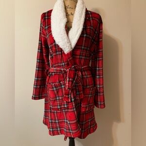 LAURA ASHLEY 100% polyester, ladies red plaid style wrap robe NWT size S/M